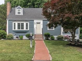 10 Foster Rd, Bedford, MA 01730