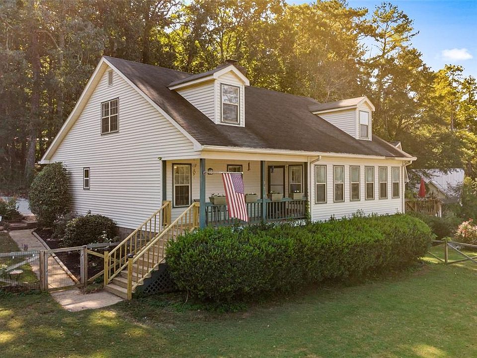1st image of 8575 Lake Dr