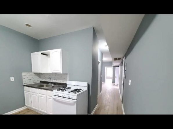 794 Bergen St #1L