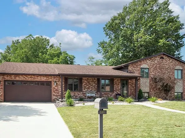 180 N 8th St, Breese, IL 62230