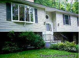 Horseshoe Ln, Montrose, PA 18801
