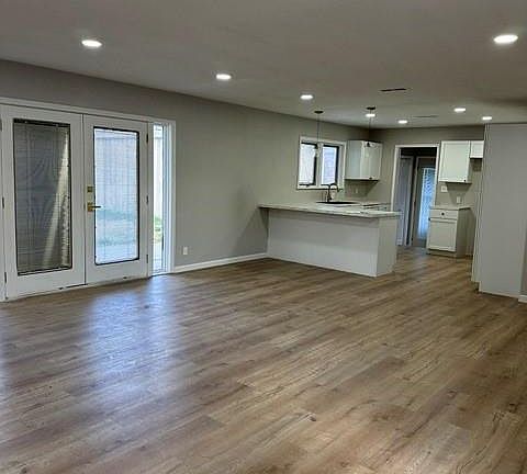 2nd image of 1015 N Jordan Ave