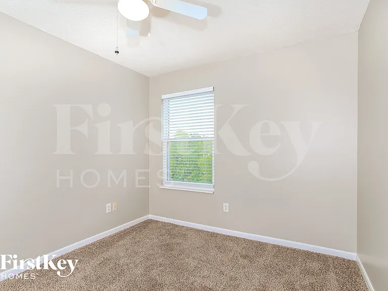 6311 Sara Ct — Photo 11