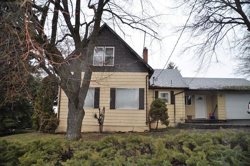 1st image of 201 E Ticknor St