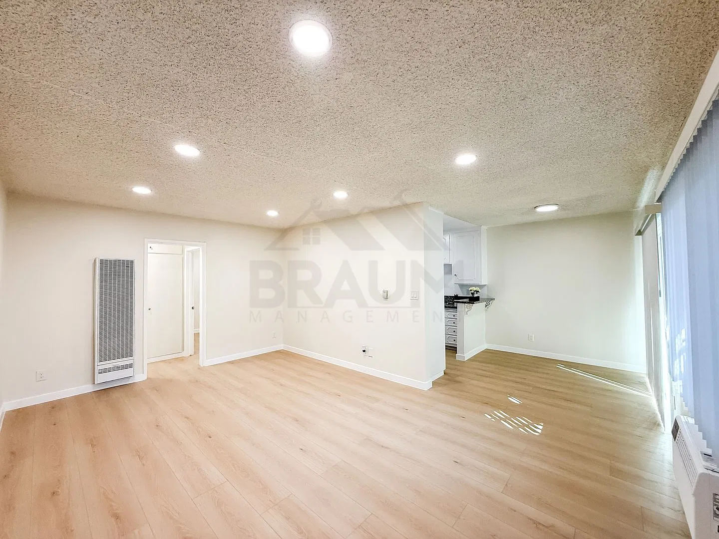 18350 NAPA ST. — Photo 3