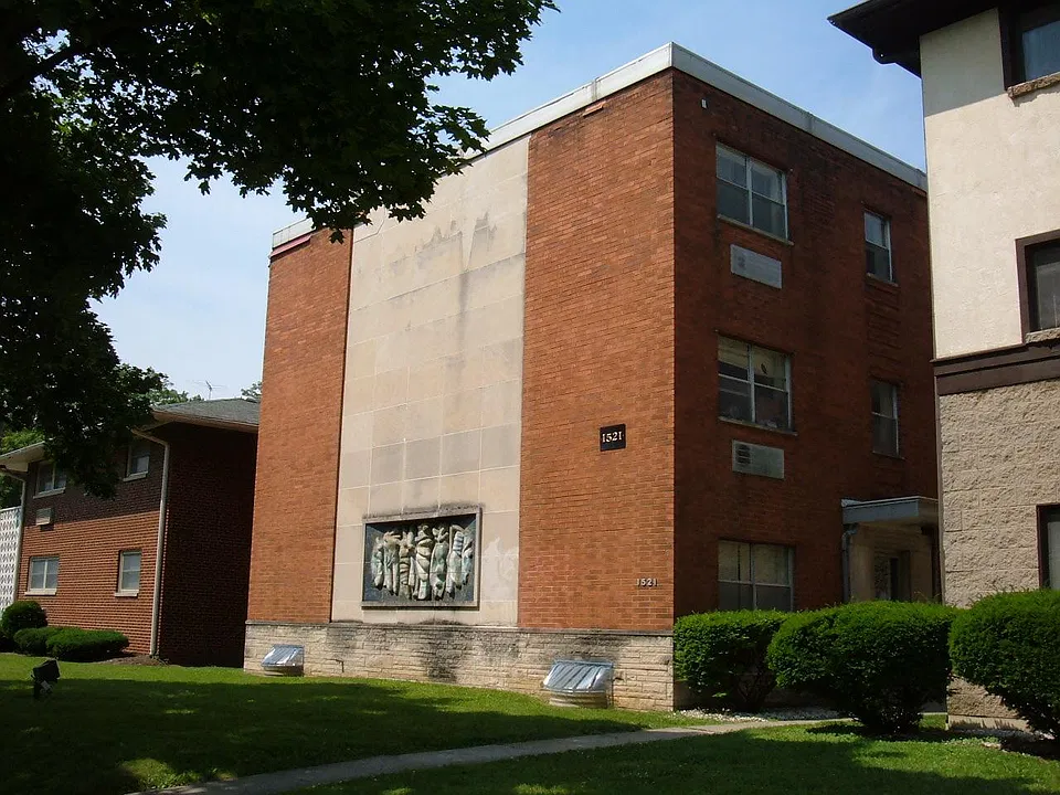 1521 Neil Ave #A4