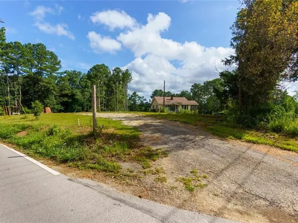 219 Cole Lake Rd, Dallas, GA 30157