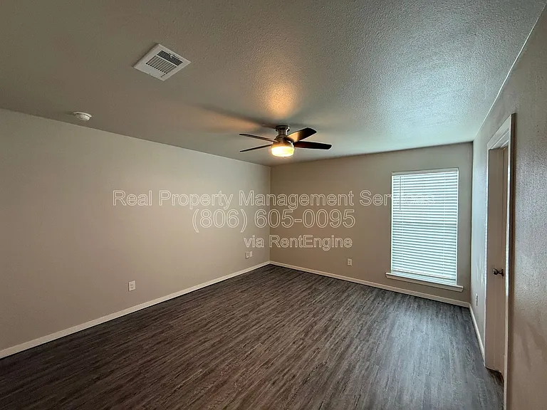 7541 33rd St — Photo 5