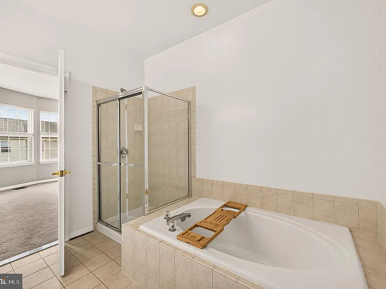 6805 Oregano Ln — Photo 40