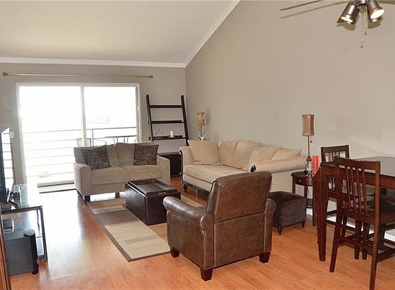 2nd image of 1244 Harbor Dr Unit 304