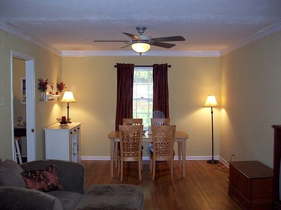 5th image of 12212 Greenleaf Dr SE