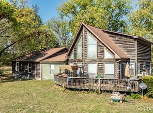 25 Rolfes Ln, Winfield, MO 63389