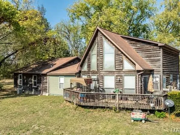 25 Rolfes Ln, Winfield, MO 63389