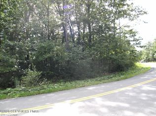 Brunswick Dr, Mount Pocono, PA 18344