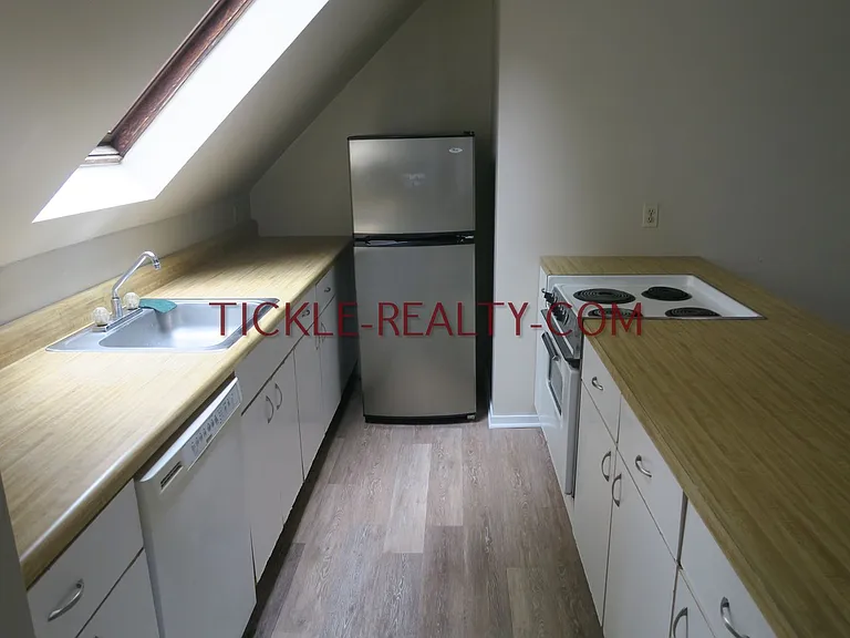 12 Birch Cres — Photo 10