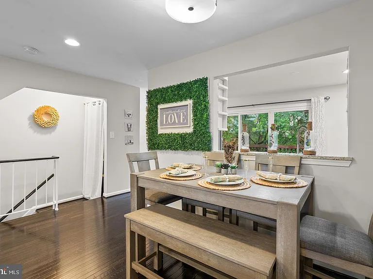 18005 Sunset Lake Ct — Photo 7