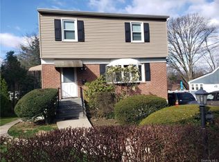 19 Amherst Pl, Hartsdale, NY 10530