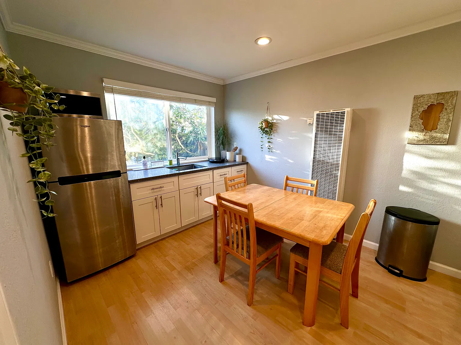 2 bed, 600 sqft, $3,195 — Photo 3