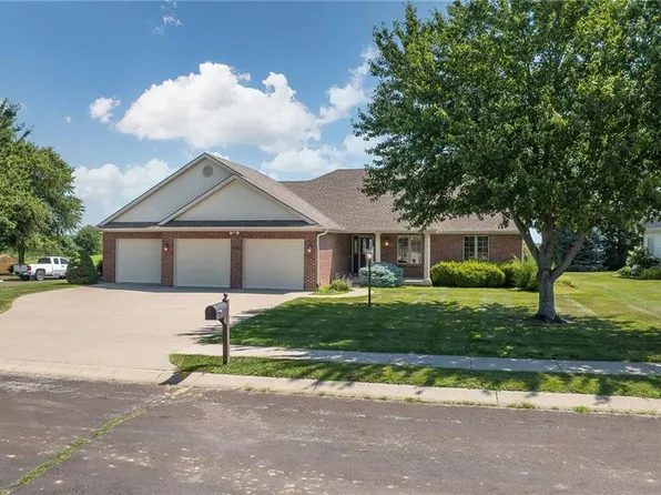 501 Natalee Ln, Gower, MO 64454
