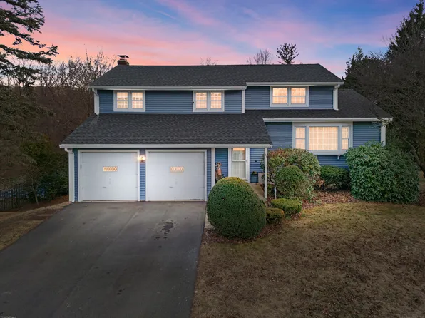 73 Little Brook Drive, Newington, CT 06111