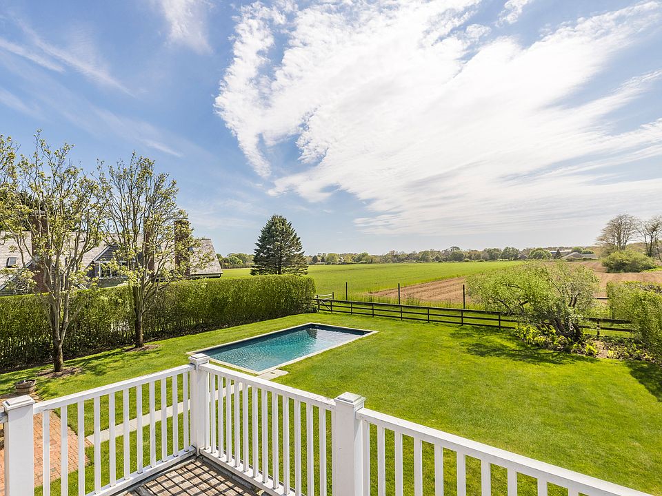 1st image of 26 Osborne Farm Ln