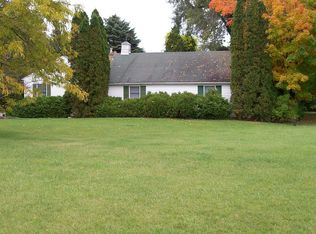 6375 Lodimeadow Dr, Saline, MI