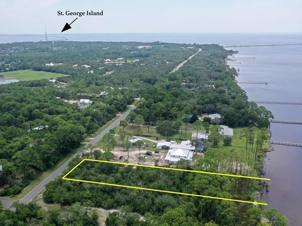 175 N Bay Shore Dr, Eastpoint, FL 32328