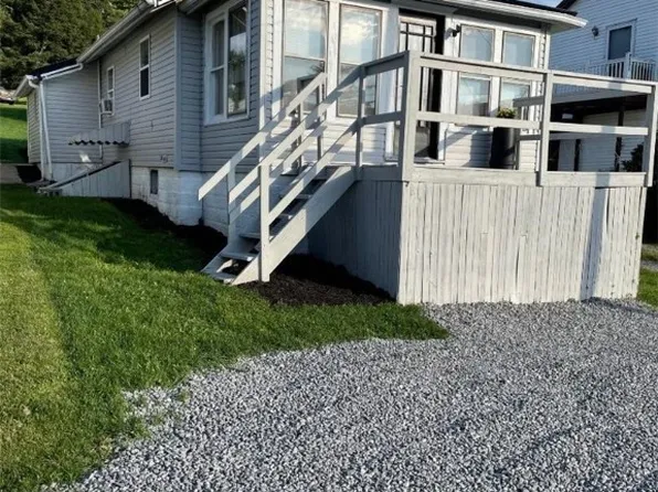 114 S Walnut St, Richmond, OH 43944