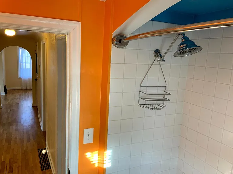 4 Bedroom, 1.5 Bath House — Photo 28