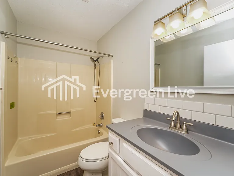 412 Wyoga Lake Blvd — Photo 13