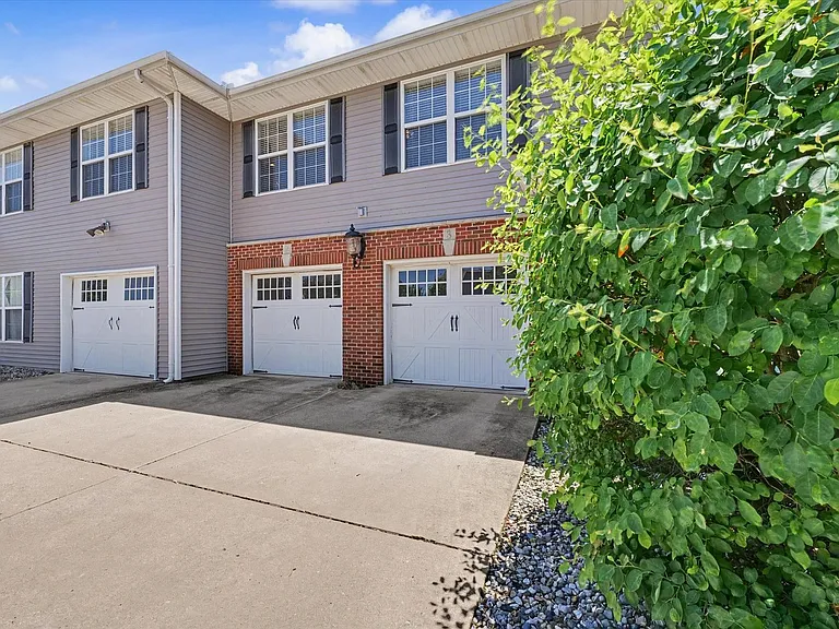 106 Essex Ln #3 — Photo 27