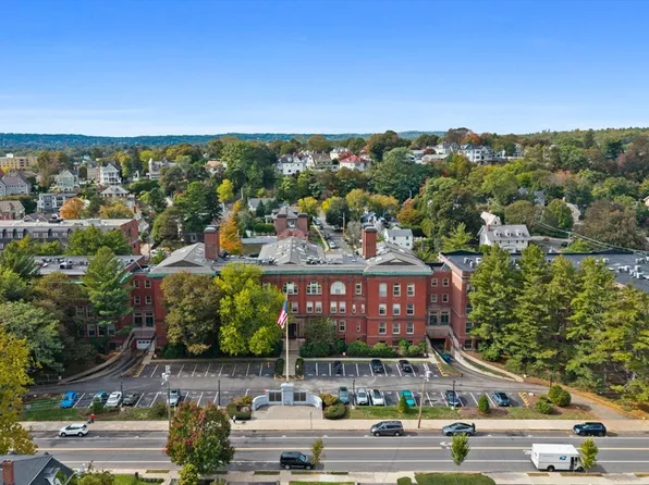 48 Forest St APT 201, Medford, MA 02155