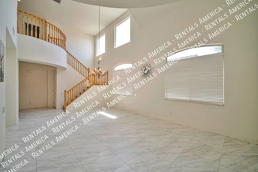 Special price of $2440 w/lease to 6/30/28 5BDRM in Rancho Vistoso — Photo 4