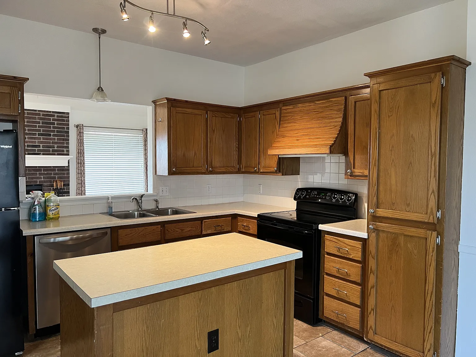 9712 Grissom Dr - 1 — Photo 3
