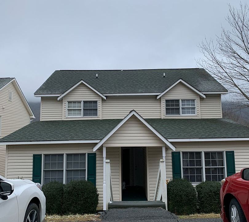 1st image of 137 Willow Creek Cir #2