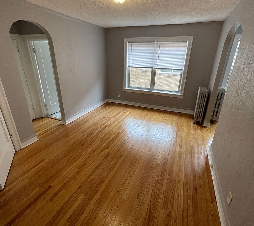 1st image of 2445 E 72nd St #410
