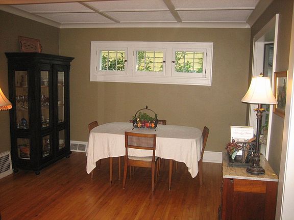3rd image of 4939 Morehead Ave