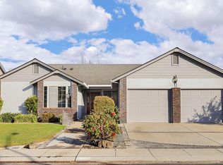 769 Nancy Dr, Ripon, CA 95366