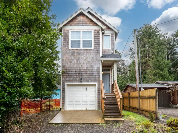 120 S Lagoon St, Rockaway Beach, OR 97136