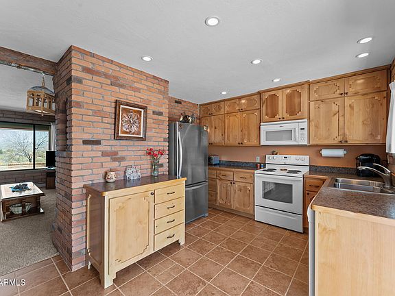 4th image of 1605 Corral Dr