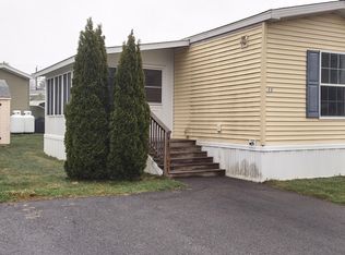 11 2nd St, Exeter, NH 03833