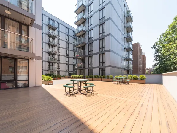 144-27 Sanford Avenue image 12 of 18