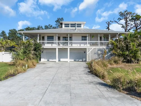 2371 Scenic Dr, Venice, FL 34293