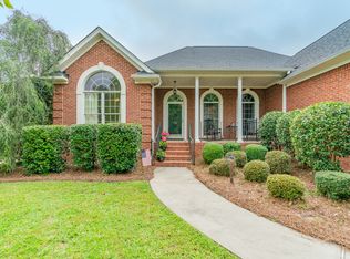 151 Sir Edwards Ln, Lexington, SC 29072