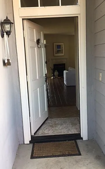 40 Campton Pl — Photo 1