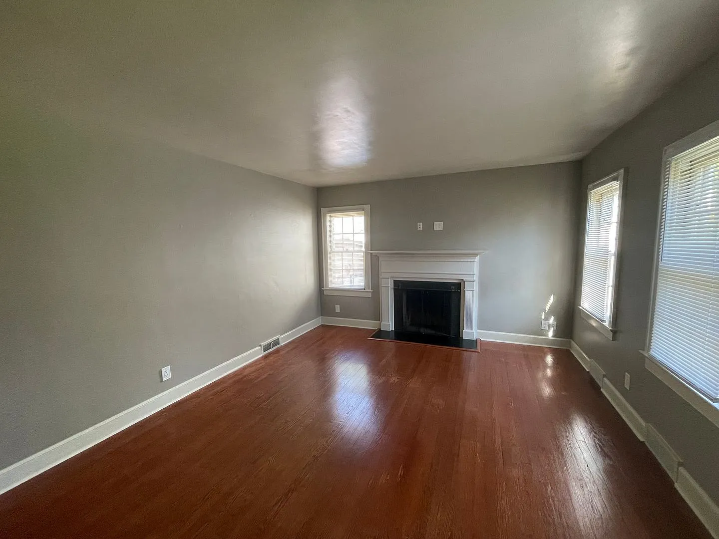 One Story House with a Partially Finished Basement — Photo 2