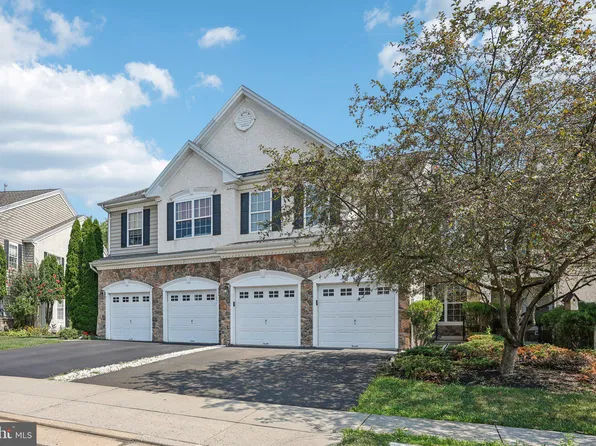 23 Wellington Rd, Newtown, PA 18940