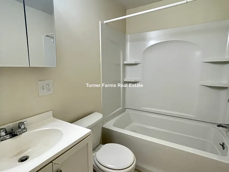 1054-1056 Cambridge St #2F — Photo 23