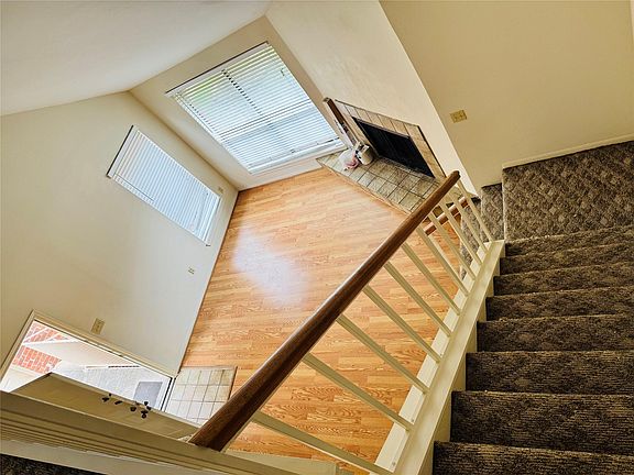 4th image of 3100 Walnut Bend Ln #324