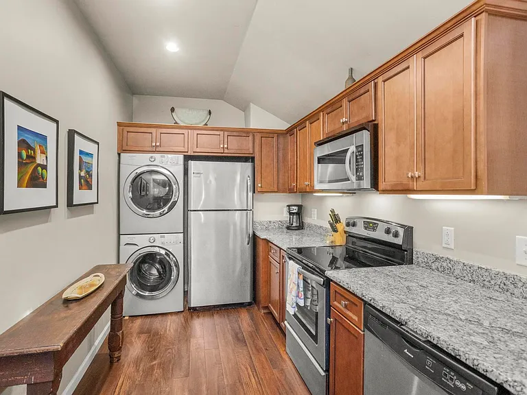 1606 Cedar Ln #B — Photo 4